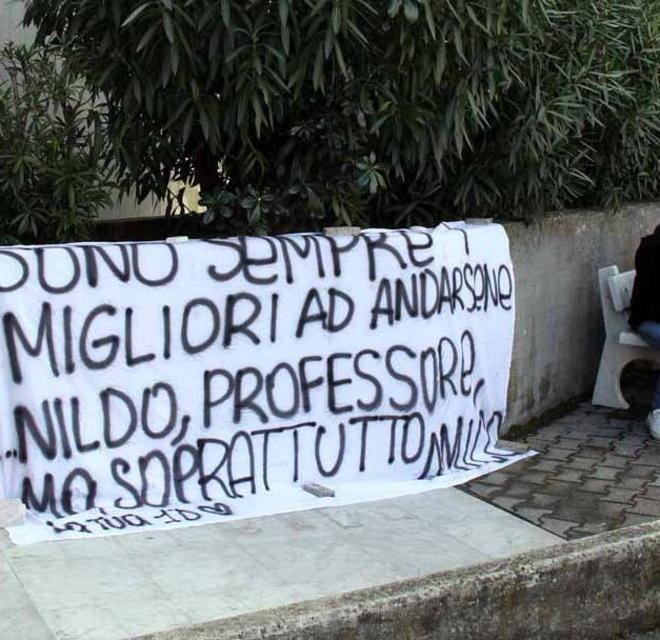 Lacrime all’addio al prof Nildo Vanelli: «Vuoto incolmabile» 
