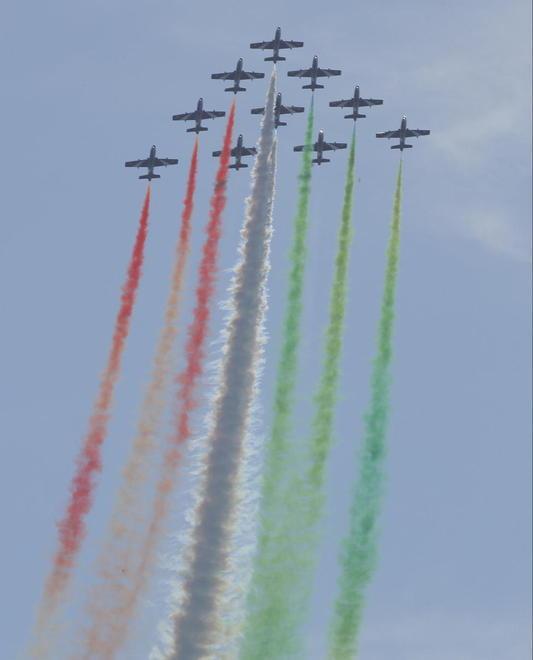 Fotografate le Frecce Tricolori noi premiamo gli scatti migliori 