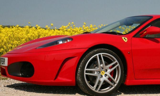 Figadein On the Road/ Il Ferarìnno rosso peccato che vaga a 35 all’ora 