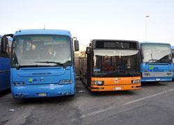 Nuova sforbiciata ai trasporti sociali: ora il servizio è a rischio 