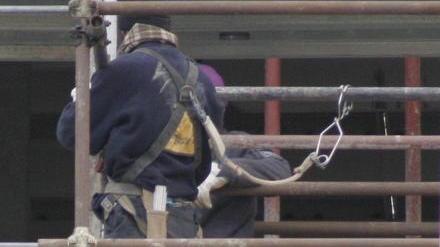 Allarme dei sindacati per il settore dell’edilizia Il 2012 sarà l’anno del picco di crisi