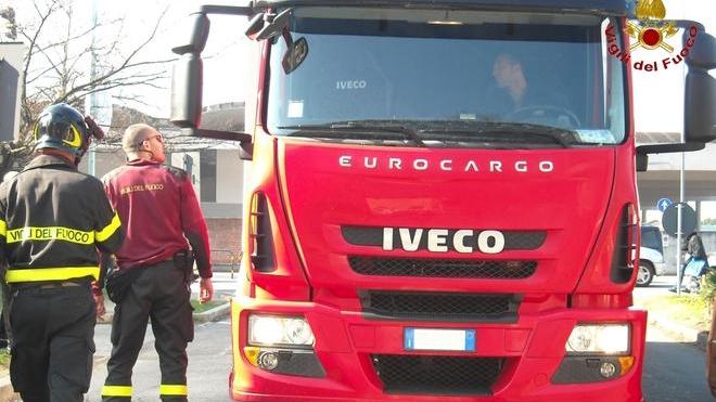 Camion blocca l’ingresso dell’ospedale