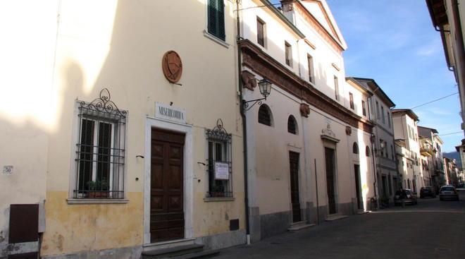 Musica, arte ed enoteca: a Camaiore arriva Thiasos