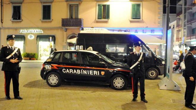 Tentano di rubare uno scooter, arrestati
