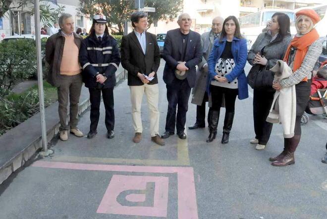Ecco i parcheggi rosa, cortesia cercasi