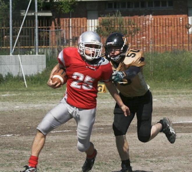 Football americano, Red Jackets “emigrano” 