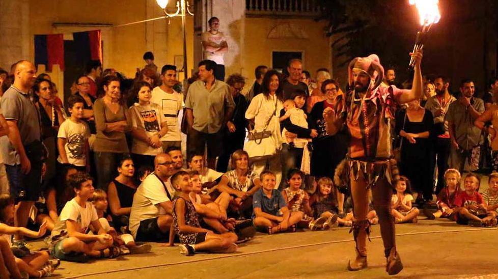 Avenza Medievale in forse, polemica in commissione 