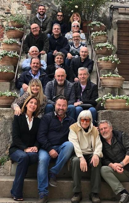 Saluta i colleghi dopo 18 anni
