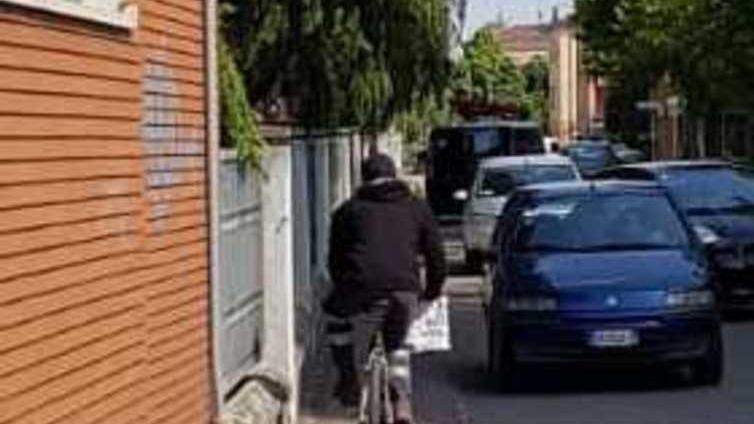 Fa tre rapine in poche ore, arrestato