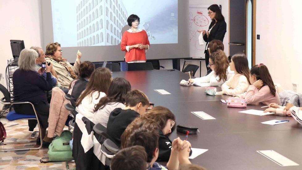 Studenti a lezione d’impresa