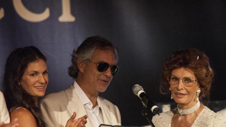 Cena esclusiva per 450 vip nella villa di Andrea Bocelli