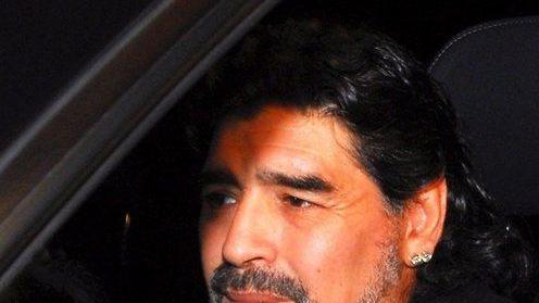 Toh, Maradona vuol pagare le tasse