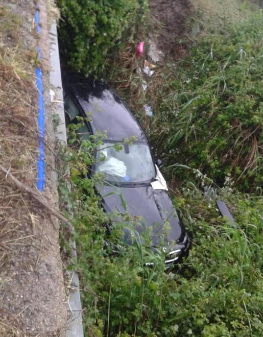 Finisce in un fossato con l’auto salva grazie al segnale del Gps 