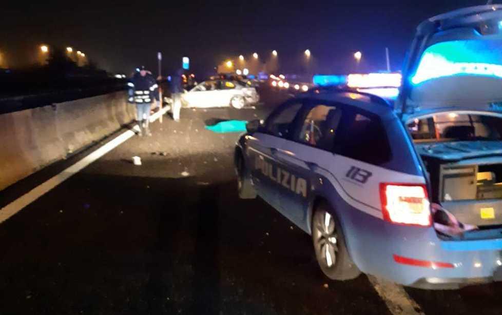 Modena. «Siamo a 220 all’ora». E si schiantano Poi sono travolti e uccisi da un’altra auto 