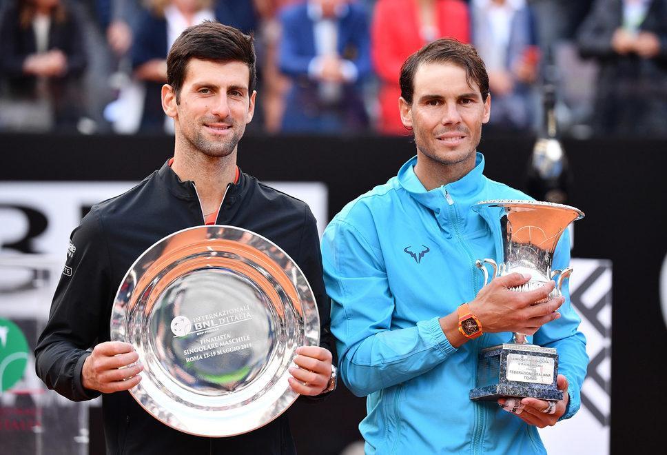 Nadal “straccia” Djokovic al terzo set e Roma applaude la grinta di Karolina 