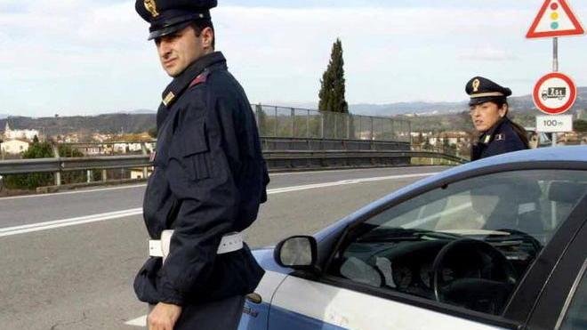 Arrestati due minorenni fuggiti all’alt della polizia