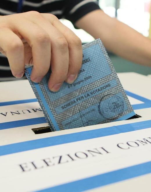Informazioni elettorali sul sito del Comune Dove ritirare la tessera 
