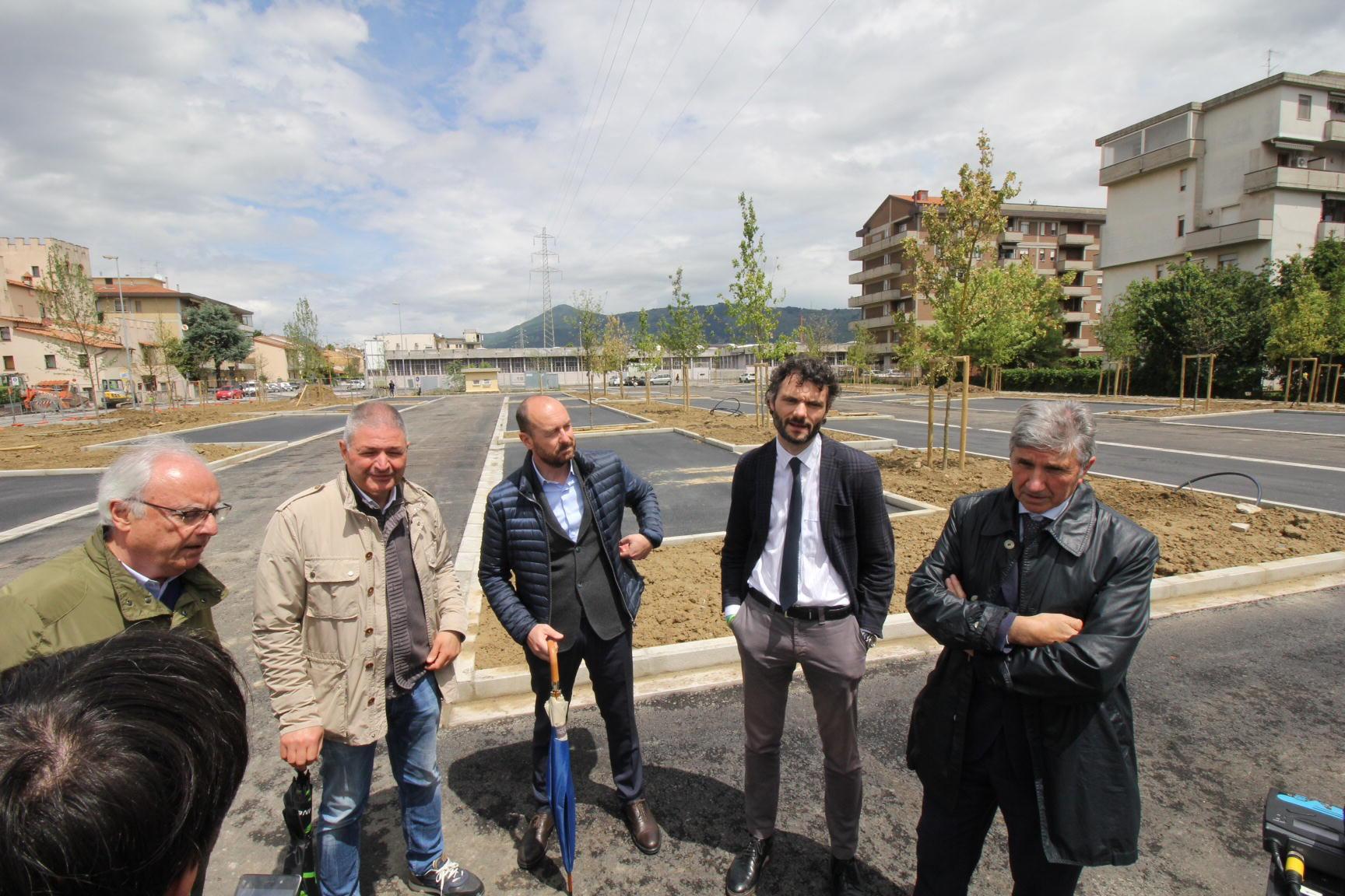 Il sopralluogo di Comune e Cap in uno dei nuovi grandi parcheggi alle Badie