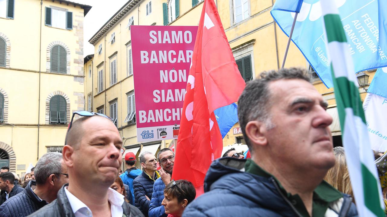 Diamanti tossici, la rabbia dei bancari: «Noi truffati come i nostri clienti»