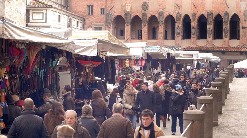Mercati ambulanti, niente gare: la Regione cancella Bolkestein 