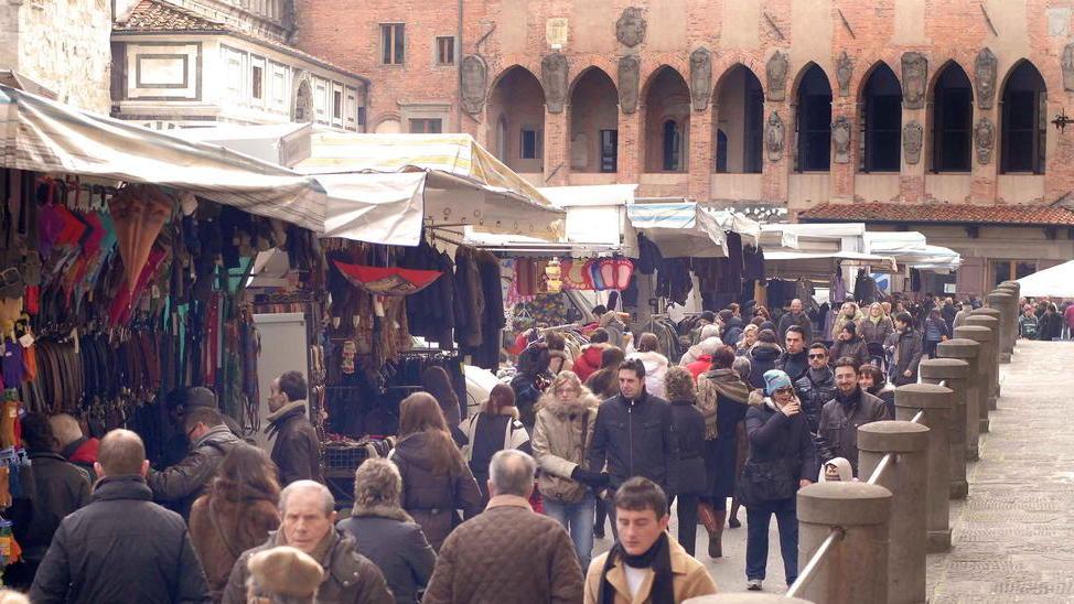 Mercati ambulanti, niente gare: la Regione cancella Bolkestein