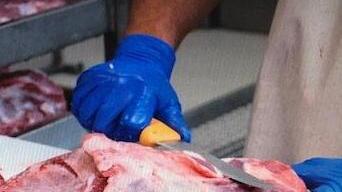 Al Salumificio Rosi dagli anni Sessanta prodotti artigianali secondo la tradizione