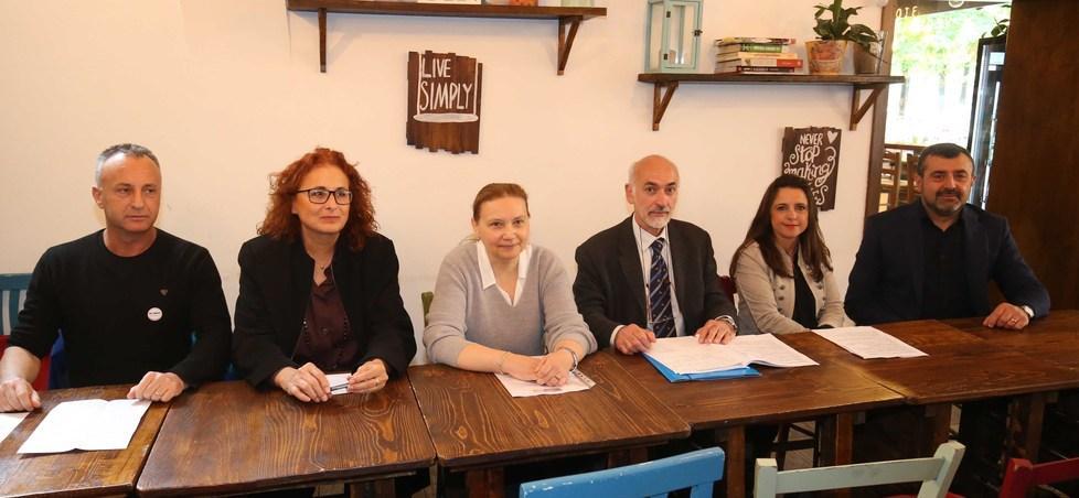 Il M5s anticipa metà giunta «Una squadra vincente» 