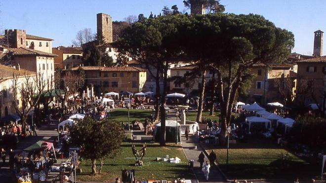 L’antico borgo punta su “Fiori al castello”