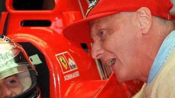 Addio Lauda, campione che visse due volte Dall’auto in fiamme uscì un asso leggendario