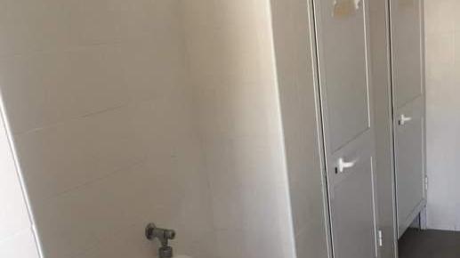 Bagni pubblici fuori uso Il sindaco: è colpa dei vandali, sistemeremo