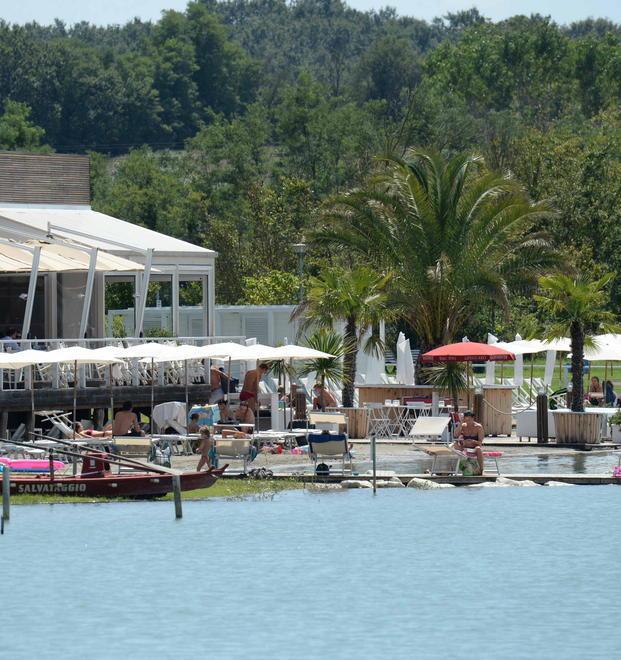 Una giornata di svago e di sport “diversi” sulla spiaggia di Amalia 