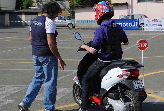 «Ubriachi in scooter» Ecco l’allarme della municipale 