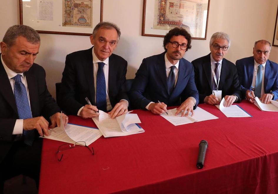 Porto, lo scavalco ferroviario si fa: "A luglio partono i lavori" 