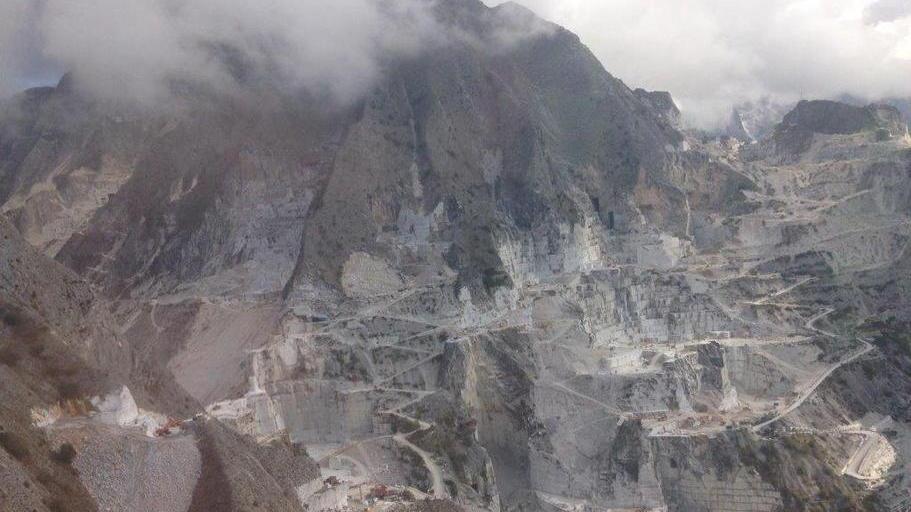 Cave di Carrara, il sindaco: vogliamo conciliare ambiente, lavoro e turismo