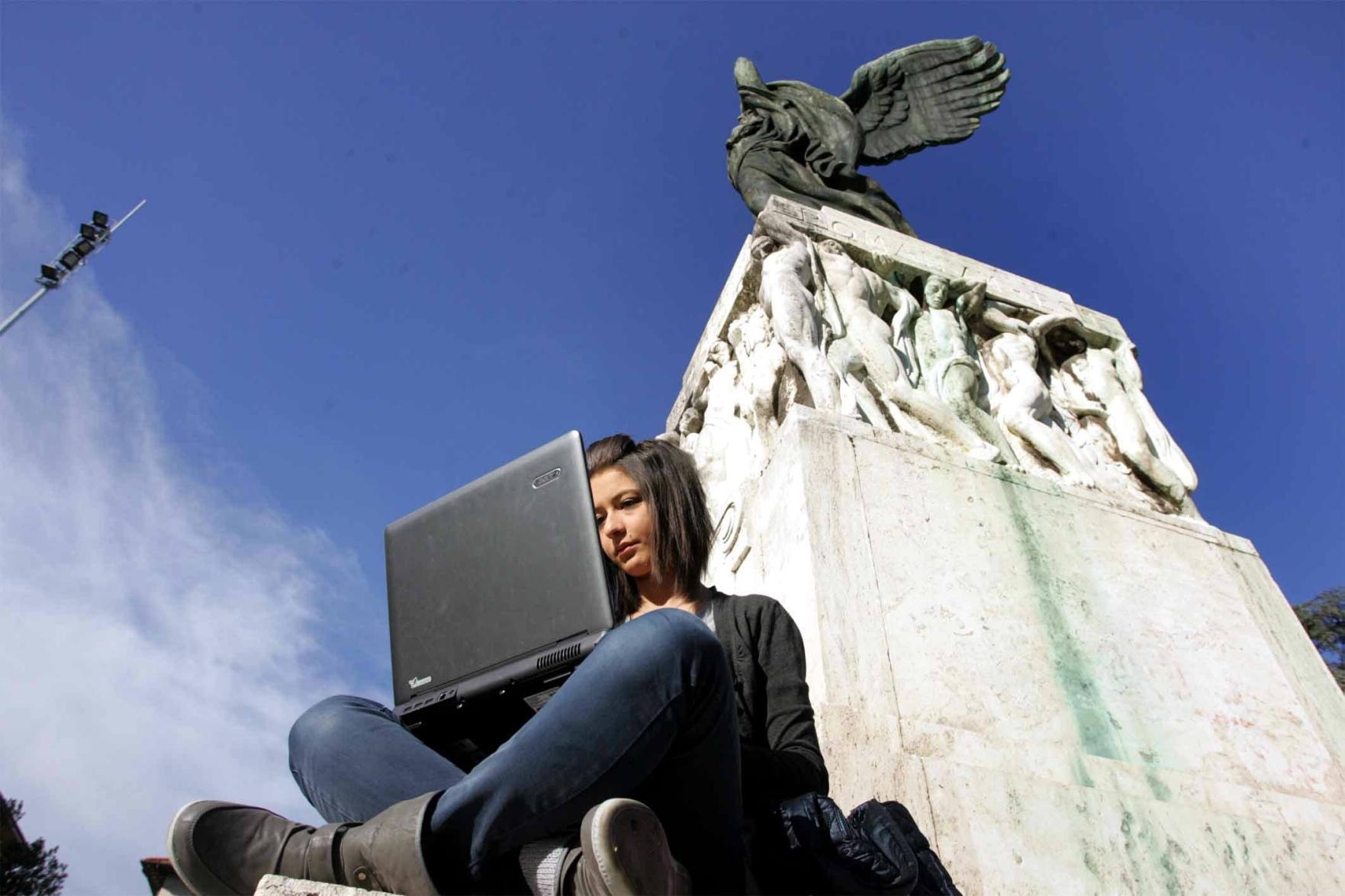 Lentissimo, quasi fermo: il test svela le false promesse 