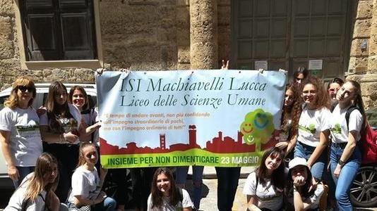 Anche gli studenti del Paladini alla marcia della legalità