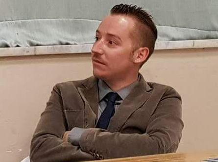 «Incentivi per affittare i negozi vuoti e più parcheggi»