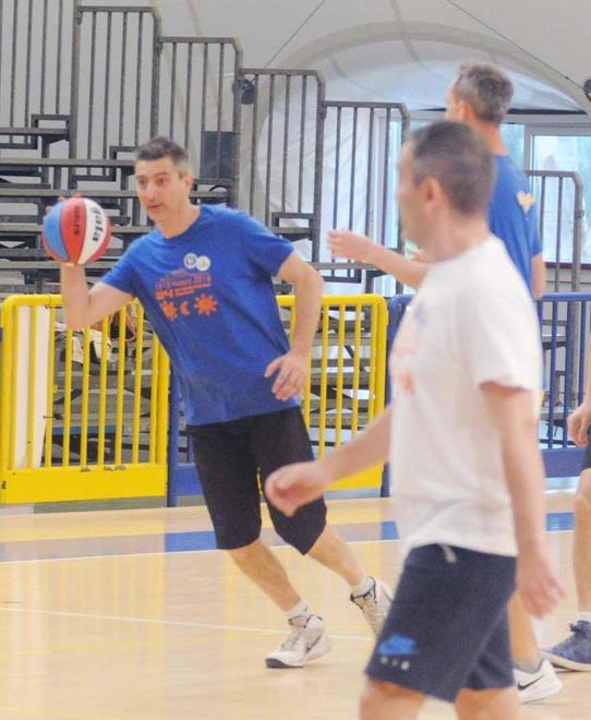 Spettacolo e beneficenza Domani la 24 ore di basket 