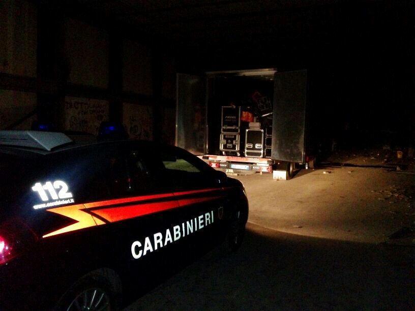 Controlli dei carabinieri per un rave party (foto d'archivio)