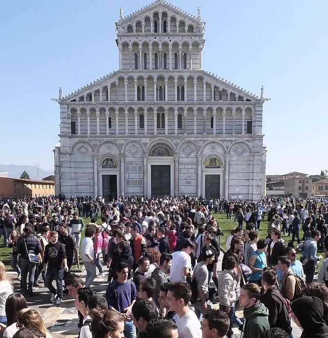 Studentessa palpeggiata da cinque minori 