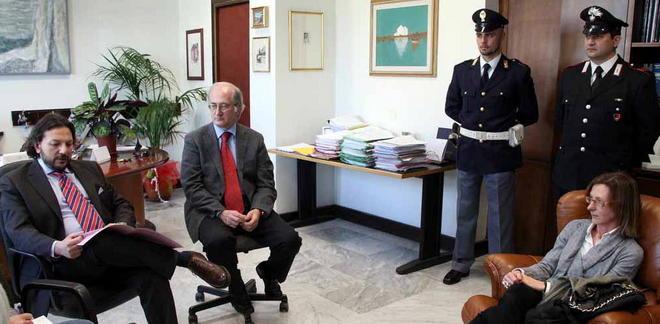 Permessi truffa, sono 19 gli indagati 