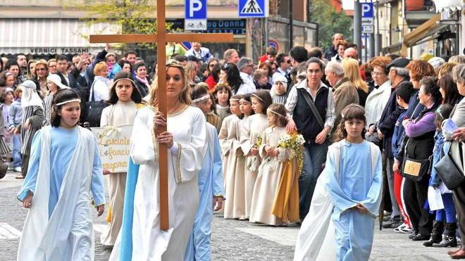 Festa Bella, mancano ancora 50 comparse