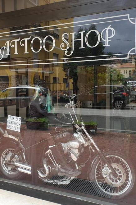 Tattoo Shop e Lorenzo festeggiano insieme i loro compleanni