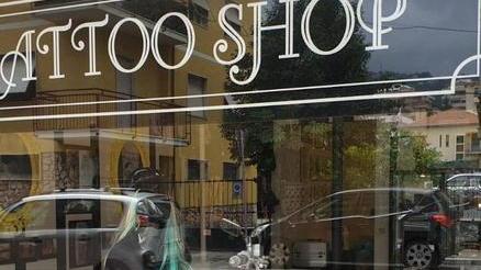 Tattoo Shop e Lorenzo festeggiano insieme i loro compleanni