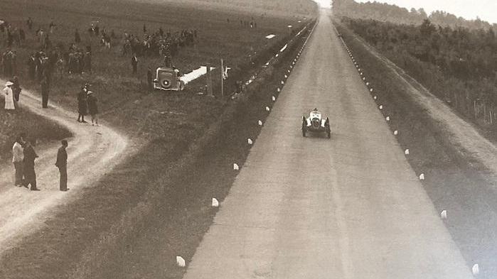 Lucca e l’automobilismo: un antico amore tra imprese e piloti entrati nella leggenda