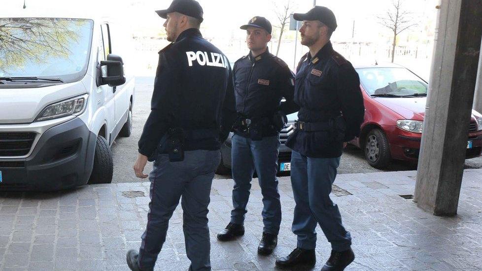 Espulso già dodici volte torna sempre a Reggio Rimpatriato in Albania