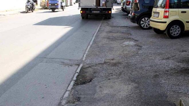 «Qui dov’è morto Rocco ancora buche e degrado»