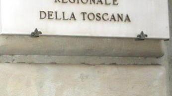 Via la casa popolare, ma è cassintegrato