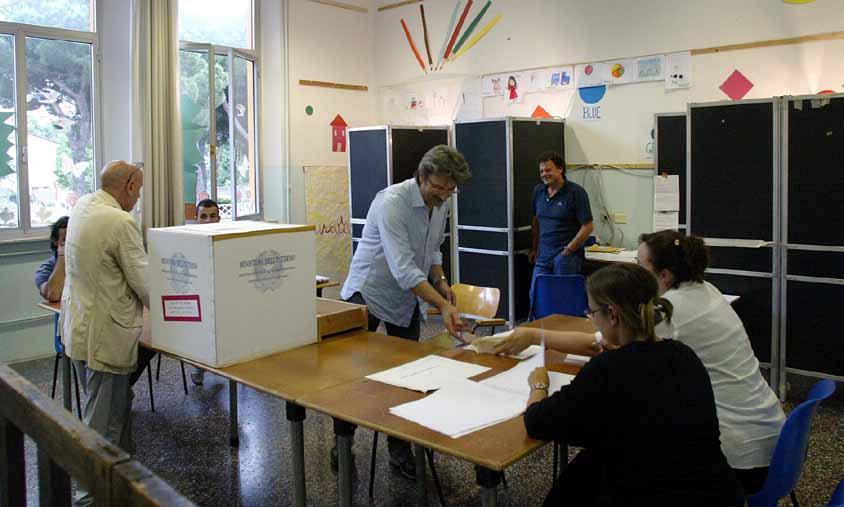 Sono 166.808 gli apuani chiamati alle urne Al voto con l’incognita dell’affluenza 