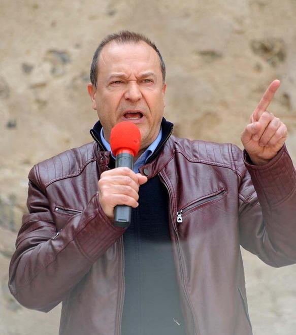 La parola ai cittadini Si sceglie il sindaco tra cinque candidati 